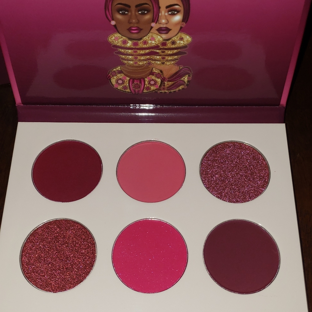 JUVIAS " BERRIES " PALETTE